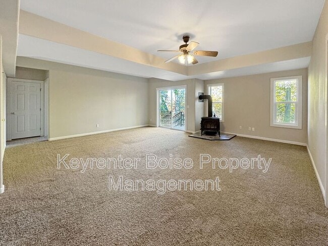 Building Photo - 2035 S Travertine Way