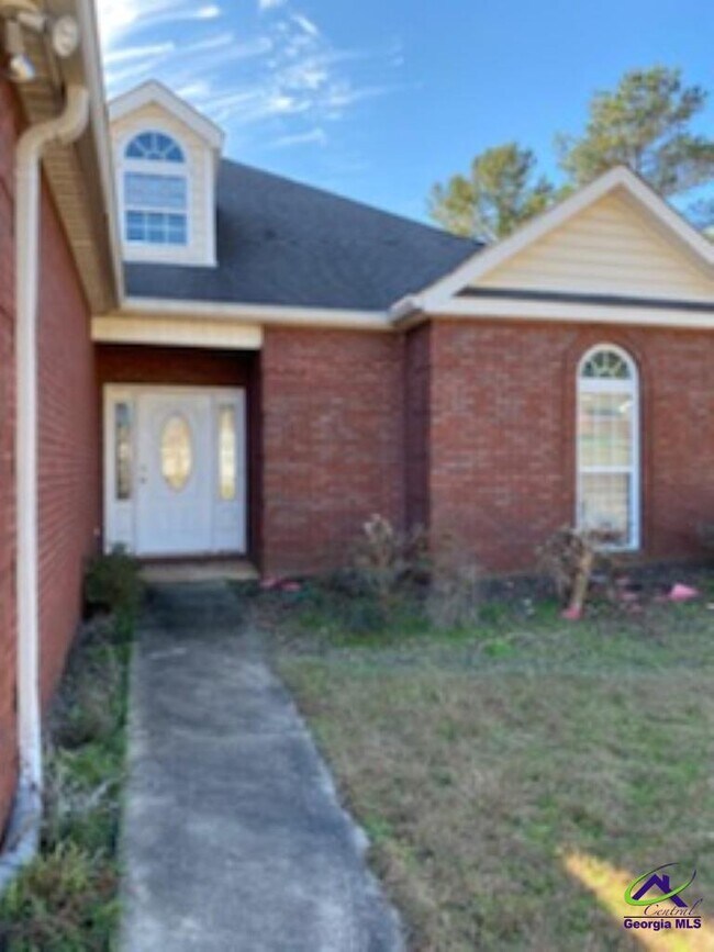 Primary Photo - 131 Huntley Dr