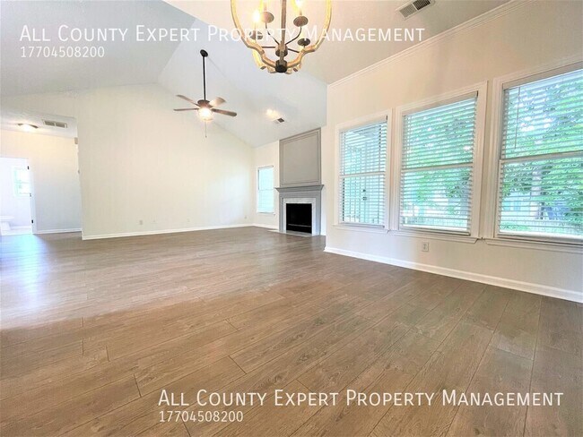 Building Photo - 110 Pinion Cir
