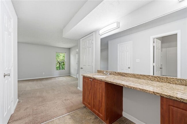 Building Photo - 117 Brittany Ct
