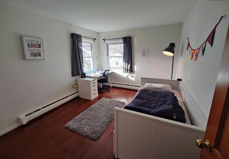 Building Photo - 184 Finmor Dr