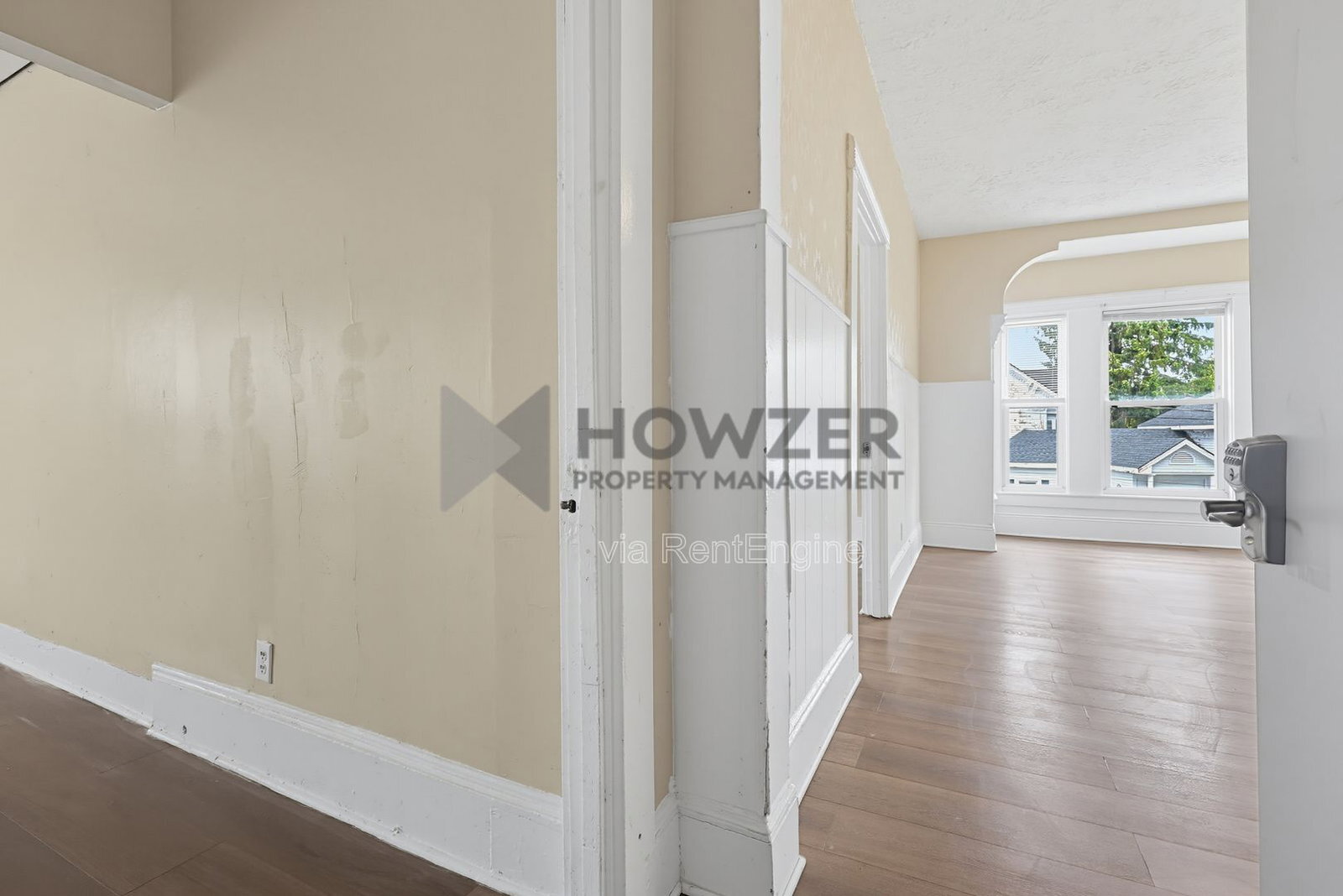 Building Photo - 14-18  Chester Avenue Unit 16