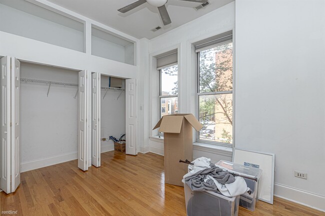 Primary Photo - 3 br, 2 bath Condo - 456 W Armitage Ave