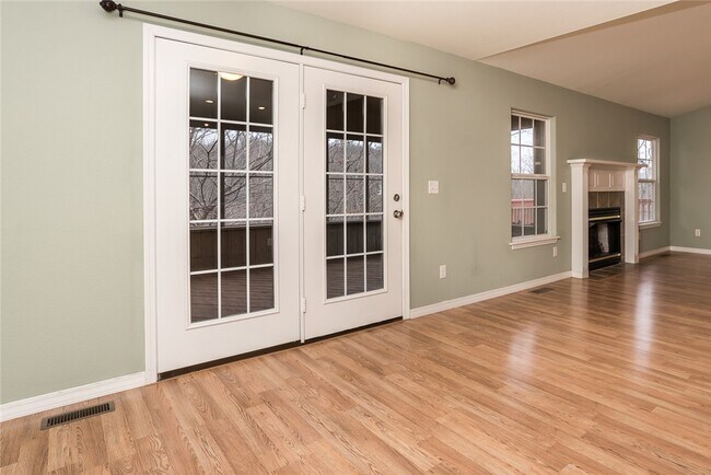 Building Photo - 5 Wreston Ln