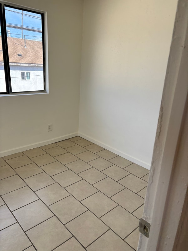 Building Photo - 443 E 84th St