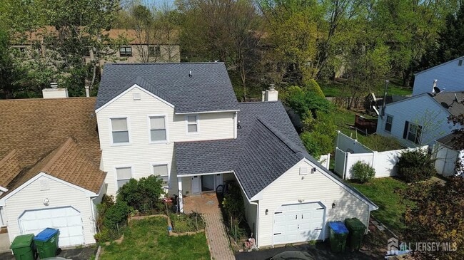Building Photo - 53 Sagamore Ave S