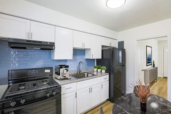 Kitchen-Renovated - Baybrook Village Apartments