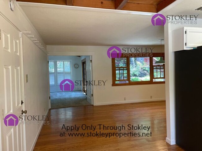 Building Photo - 149 Alegra Ln