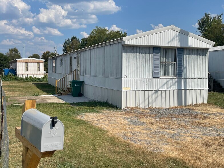 Building Photo - 607 Tater Peeler Rd