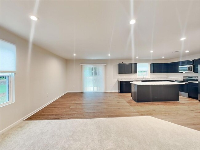Building Photo - 9071 Celtic Dr