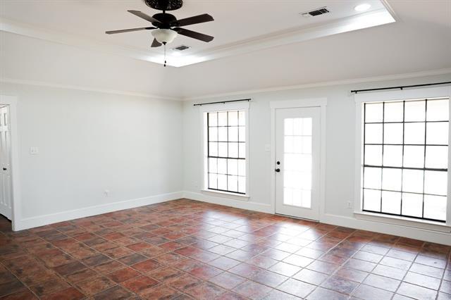 Building Photo - 10575 Friendship Rd