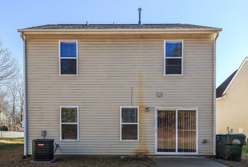 Building Photo - 3825 Broadwater Ct