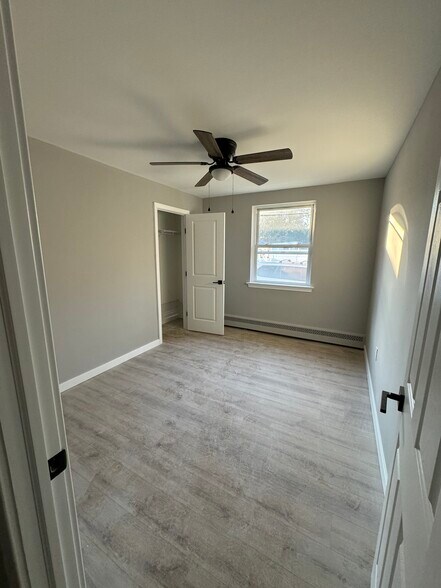 Building Photo - 1822 Rhawn St