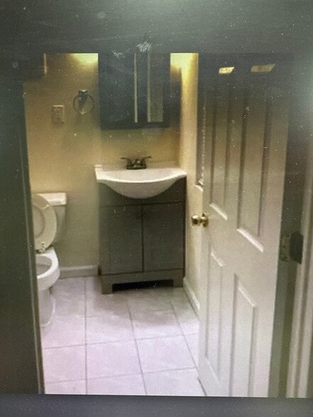 Primary Photo - 108 Leonard St