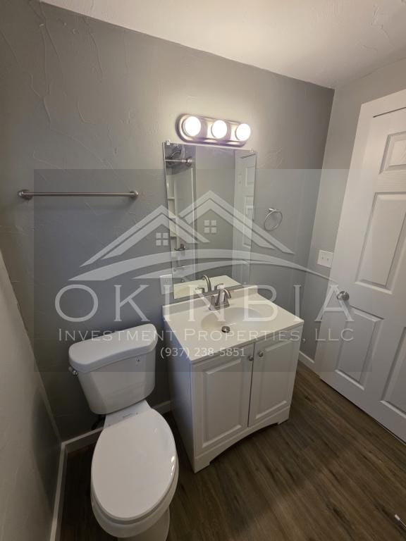 Building Photo - 2540 Catalpa Dr.