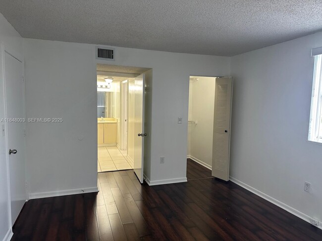 Building Photo - 14930 SW 82nd Terrace