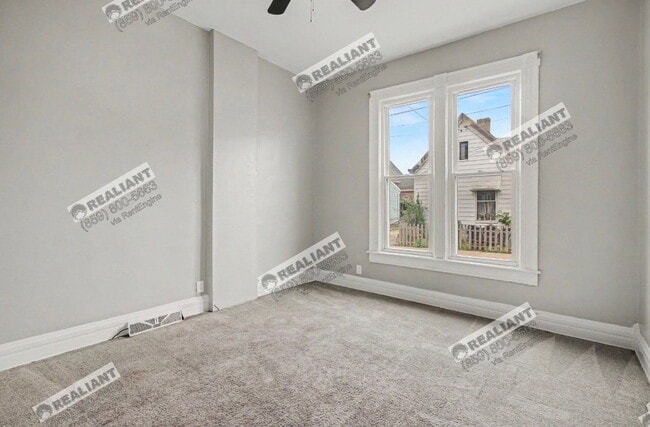 Building Photo - 320 Lafayette Ave