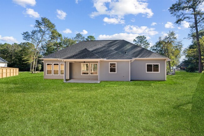 Building Photo - 15109 Paradise Ct