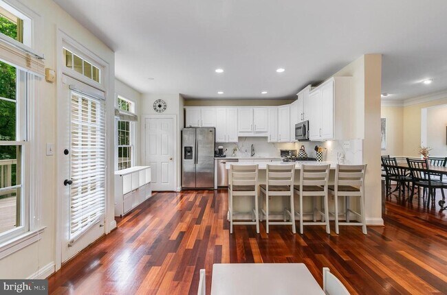 Building Photo - 11426 Summer House Ct