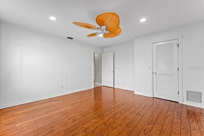 Building Photo - 1589 Mary Ln