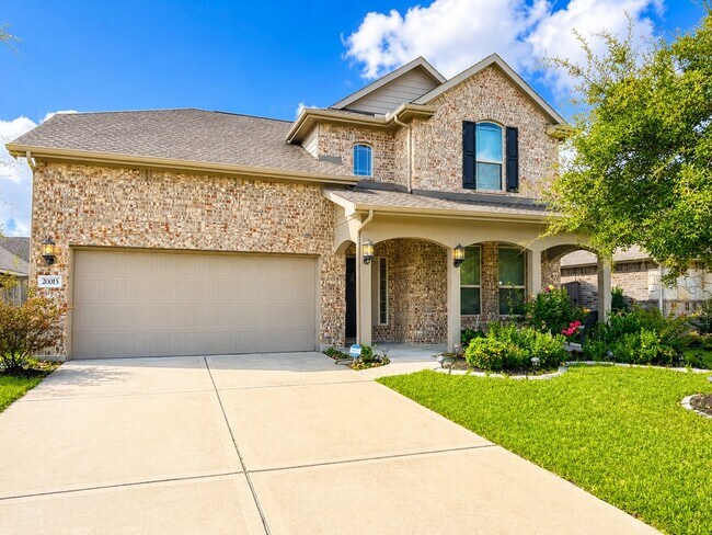 Building Photo - 20015 Matador Ridge Dr