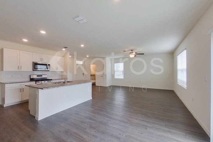 Building Photo - 32122 Katelin Cir