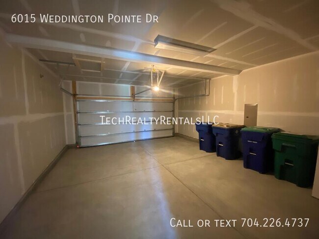 Building Photo - 6015 Weddington Pointe Dr