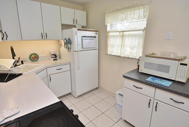 Building Photo - 1225 NW 21st St