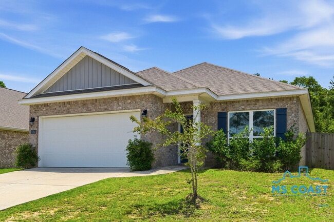 Building Photo - 5723 Overland Dr