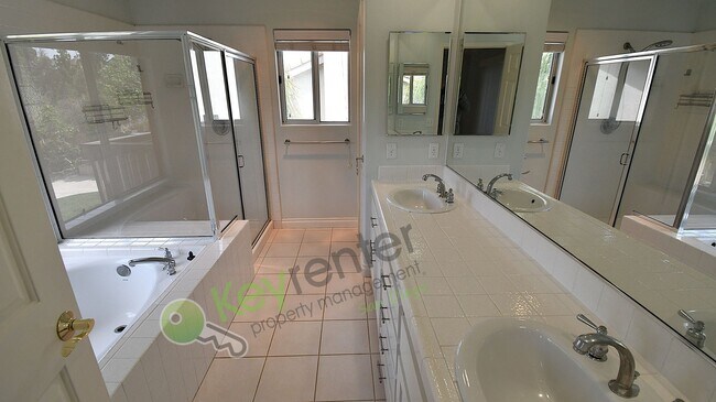 Building Photo - Oceanside |  Single Family Home |2–3 miles away from Hwy 78