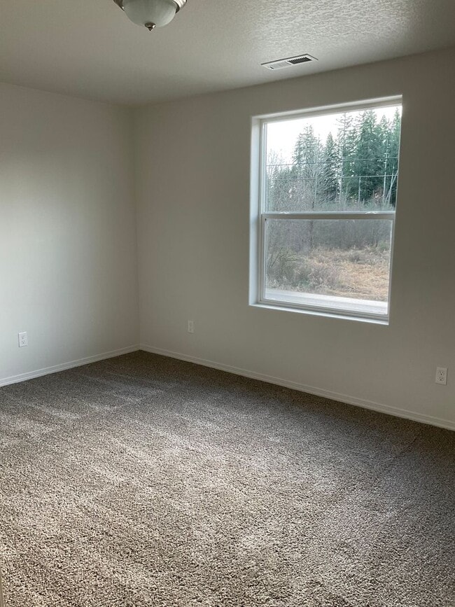 Building Photo - 627 Koontz Rd