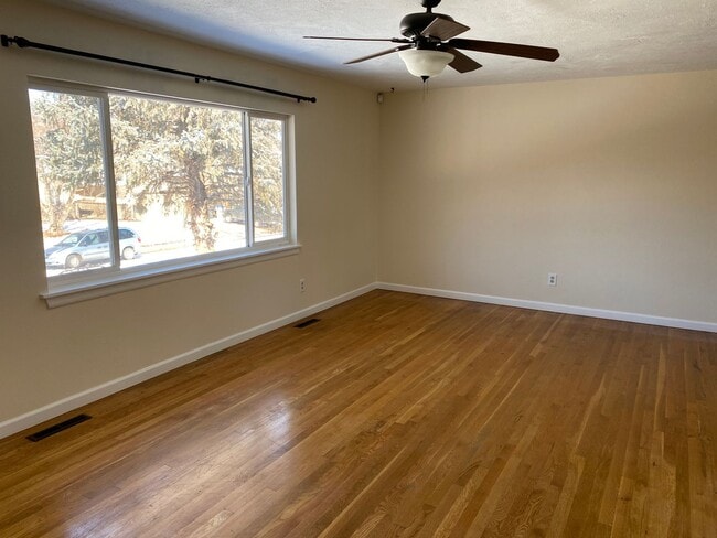 Building Photo - Great corner lot home backing up to open s...