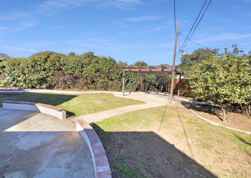 Building Photo - 354 Ponderosa Trail