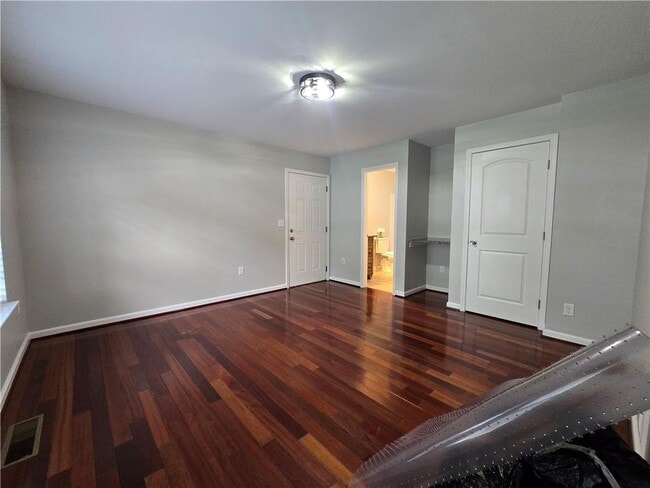Building Photo - 2616 Boland Dr NE