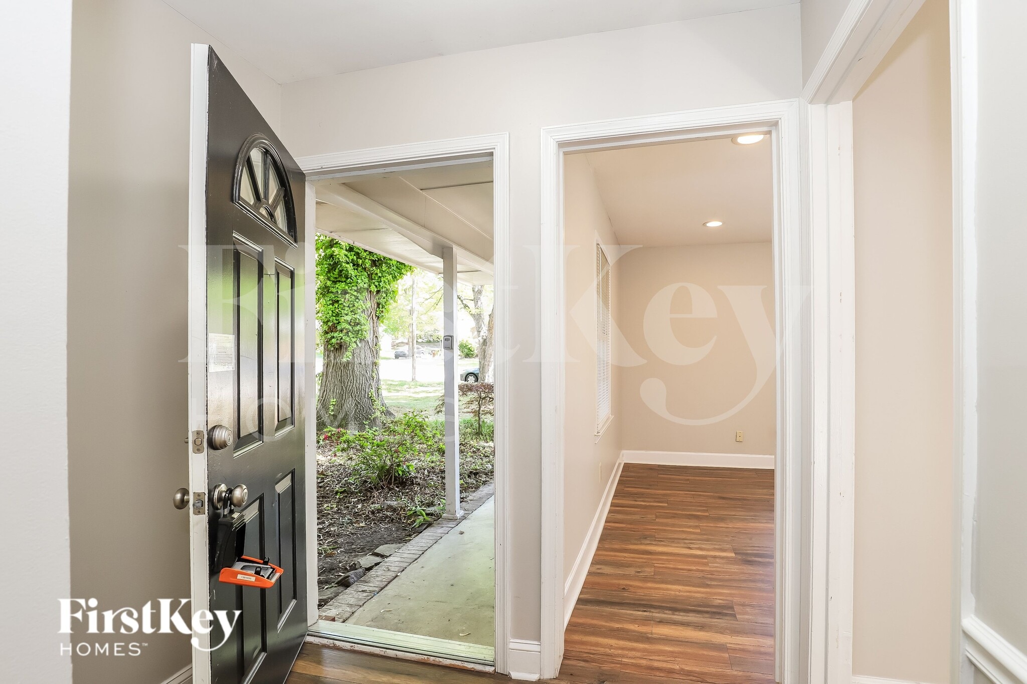 Building Photo - 1913 Middlewood Ct