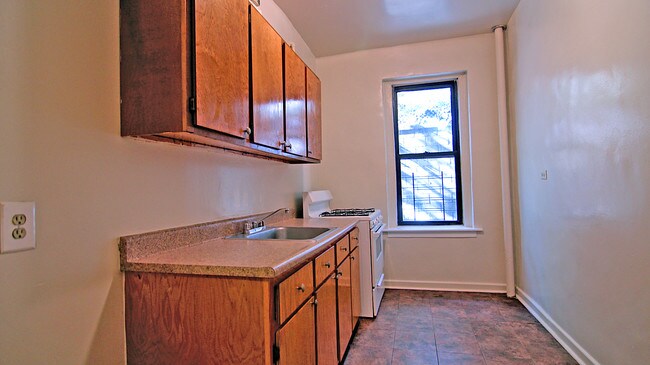 Floorplan - 1649 Nelson Ave