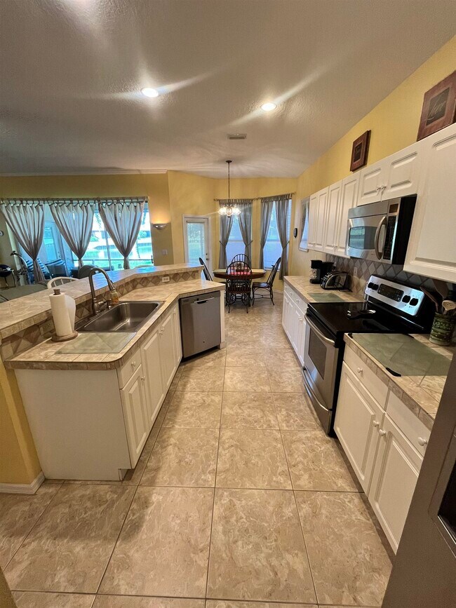 Building Photo - 613 Casa Fuerta Ln