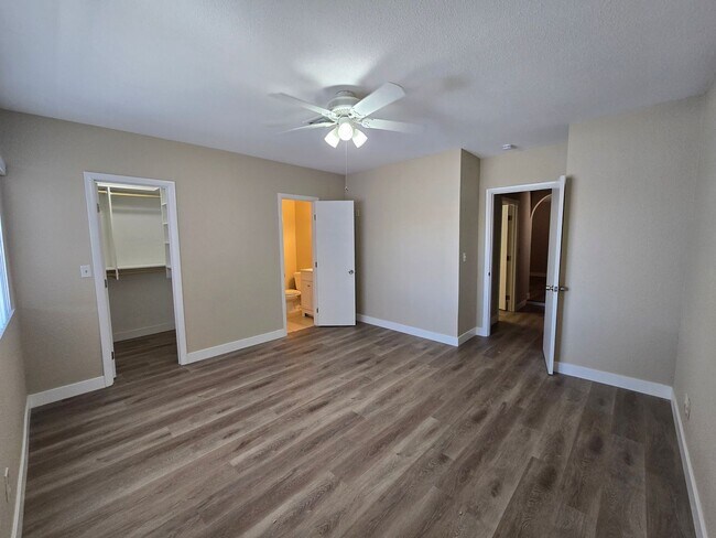 Building Photo - A Fabulous 4 Bedroom Single Story Home in East Las Vegas