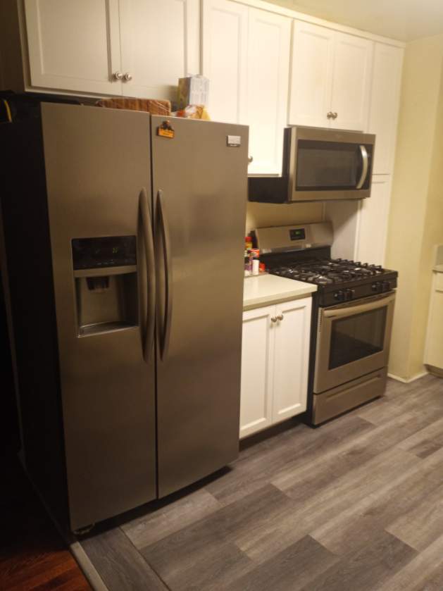 Kitchen - 4212 W 154th St