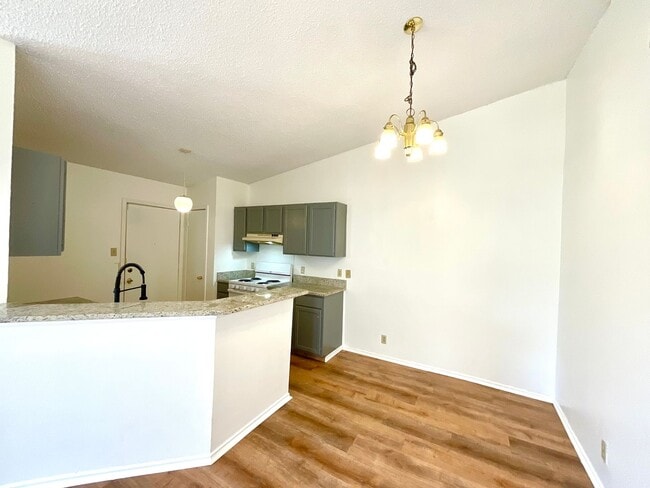 Building Photo - **APPLICATION RECEIVED** 2-Bedroom Duplex Near Highway 78- Pet-Friendly with Fenced Yard! SECTION...