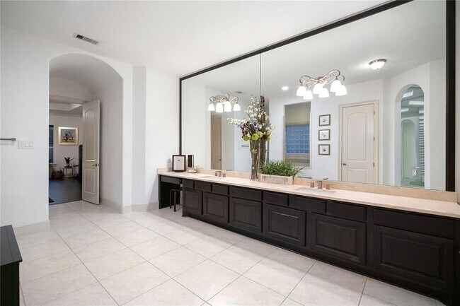 Building Photo - 54 Paloma Springs Dr