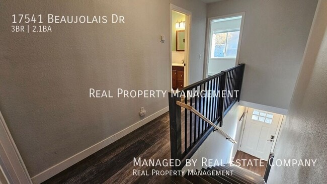 Building Photo - 17541 Beaujolais Dr