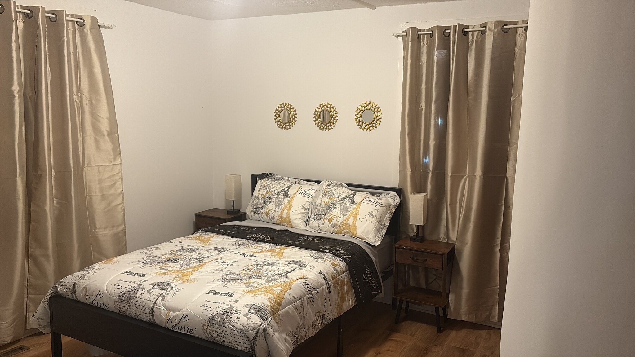 Building Photo - 160 Main St