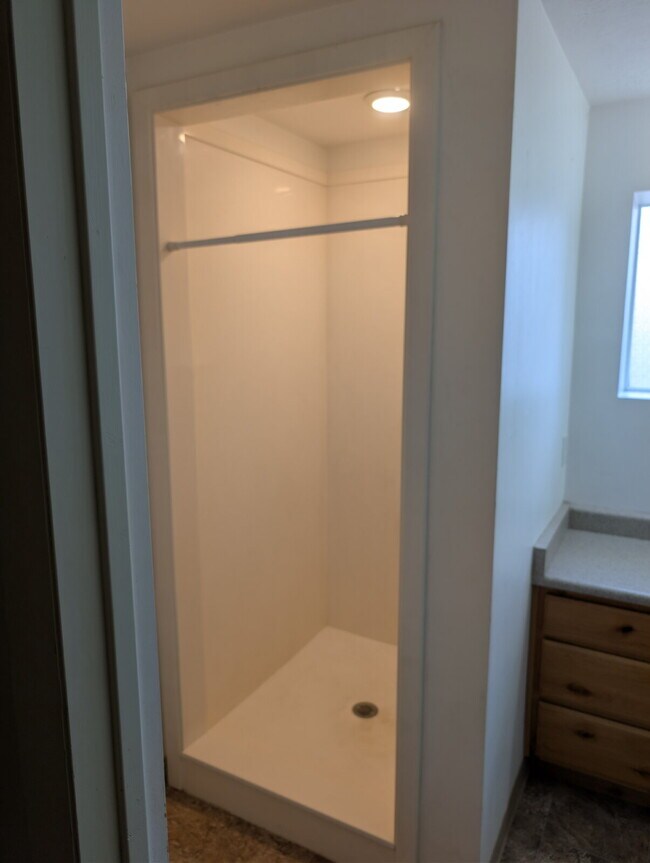 Building Photo - Updated Studio Apartment in Ephraim – All Utilities Included + Pet Friendly