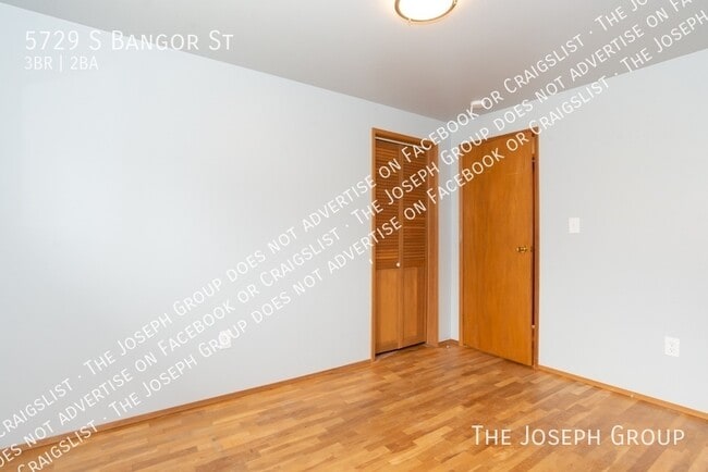 Building Photo - 5729 S Bangor St