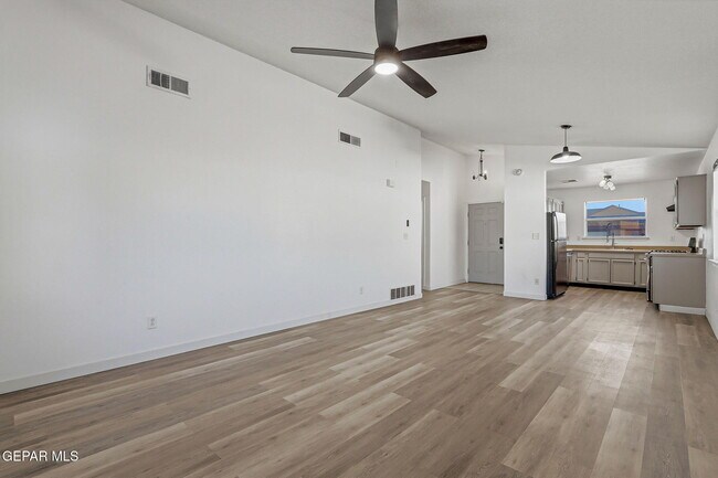 Building Photo - 11864 Mesquite Rock Dr