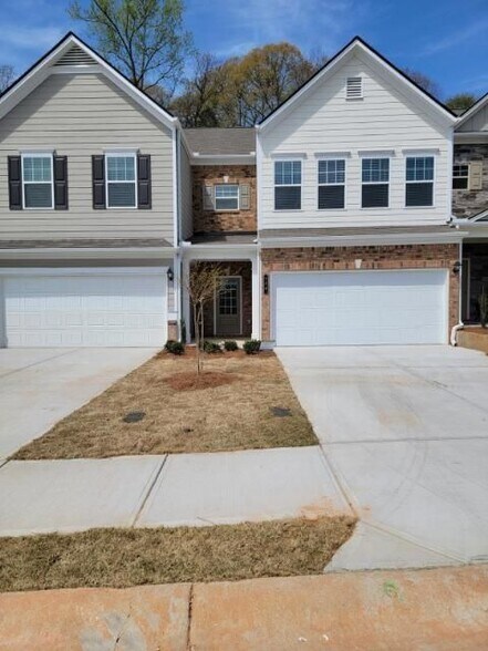 Building Photo - 160 Madison Bend