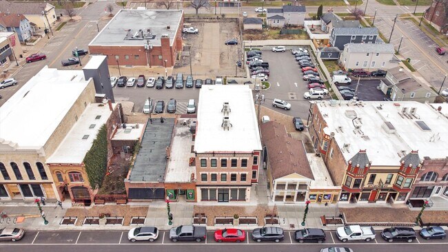Building Photo - 1016 S State St