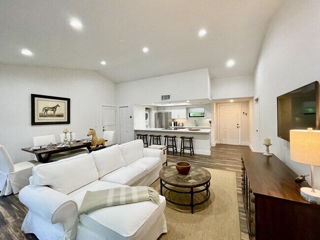 Building Photo - 11863 Wimbledon Cir