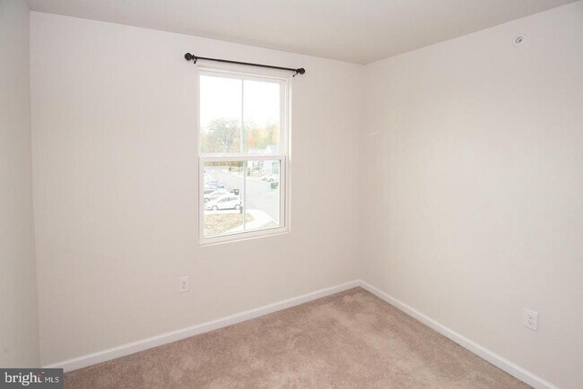 Building Photo - 110 Nelson Ln